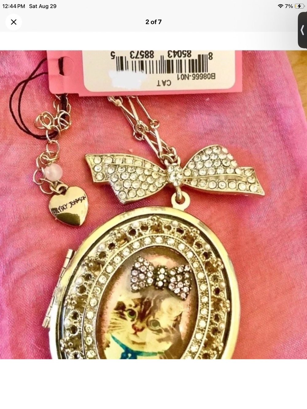 Rare vintage Betsey Johnson Gold Bow Locket Necklace with Pink Accents - Picture 5 of 7